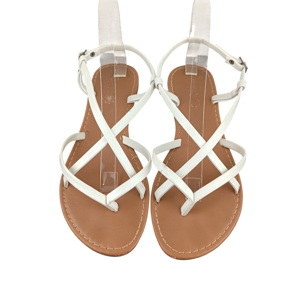 Wells Womens White Strappy Sandals Flat Buckle Ankle Strap Size 10